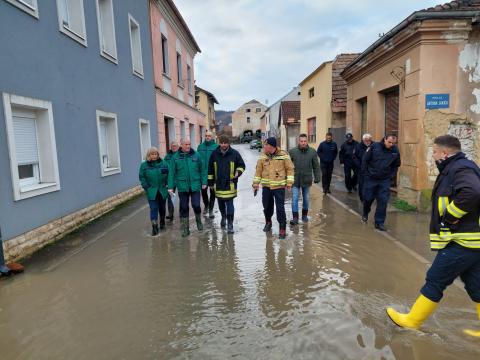 Naslovna slika