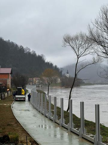 Naslovna slika