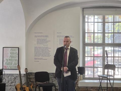 Naslovna slika