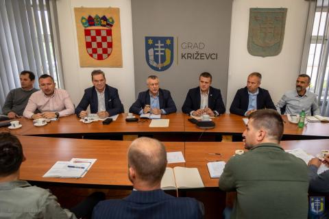 naslovna