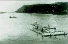 Splavi na Savi sa dopremom drvene građe do Zagreba 1930. 
